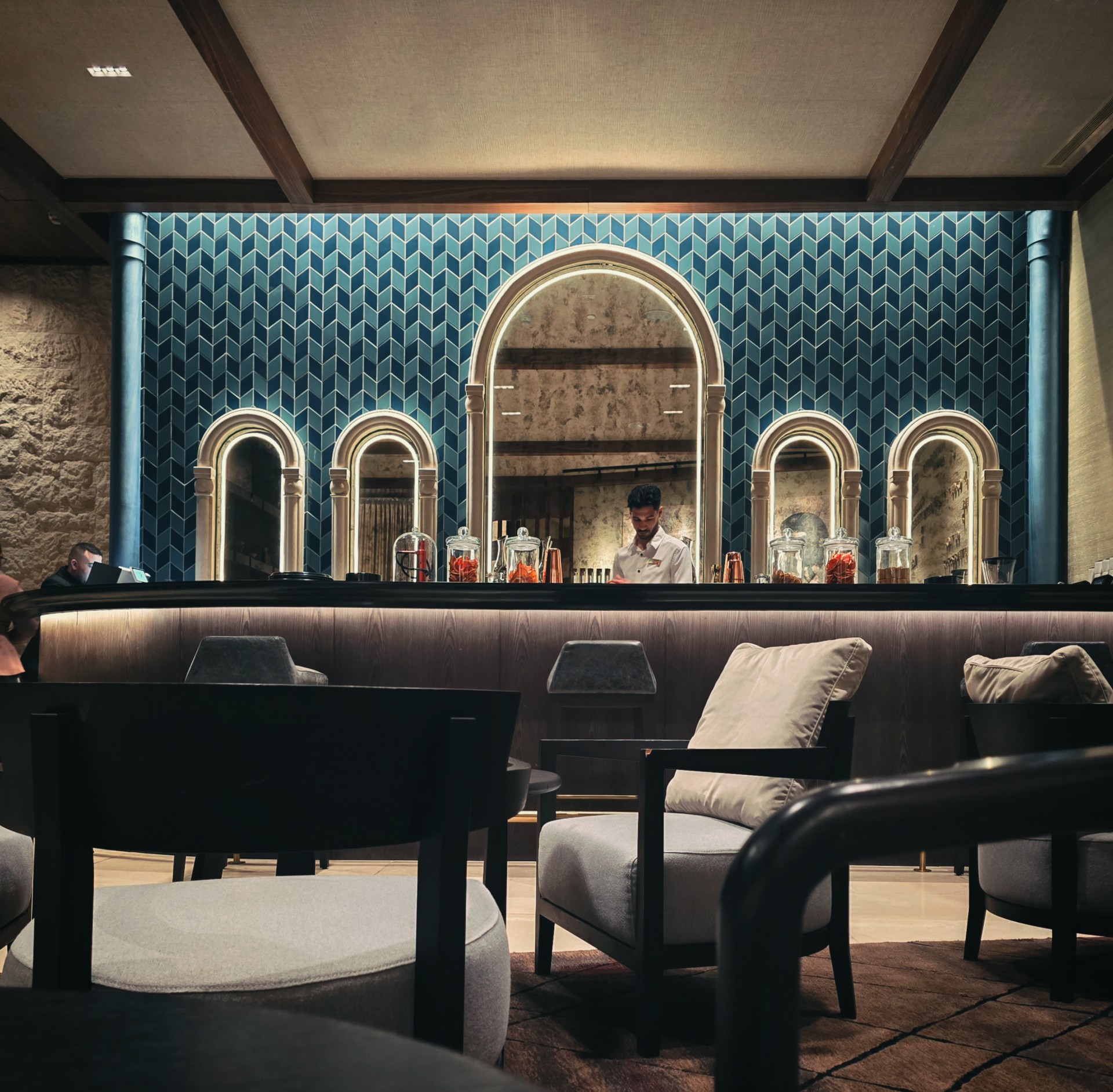 Modern Restaurant Architecture - Restaurant Mosavali