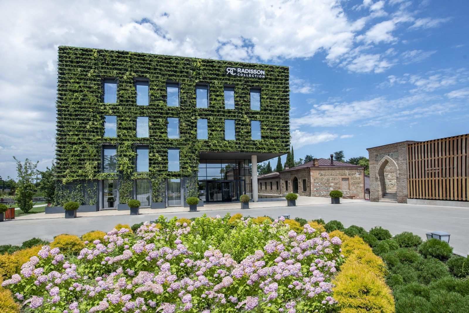 Green Architecture - Radisson Tsinandali